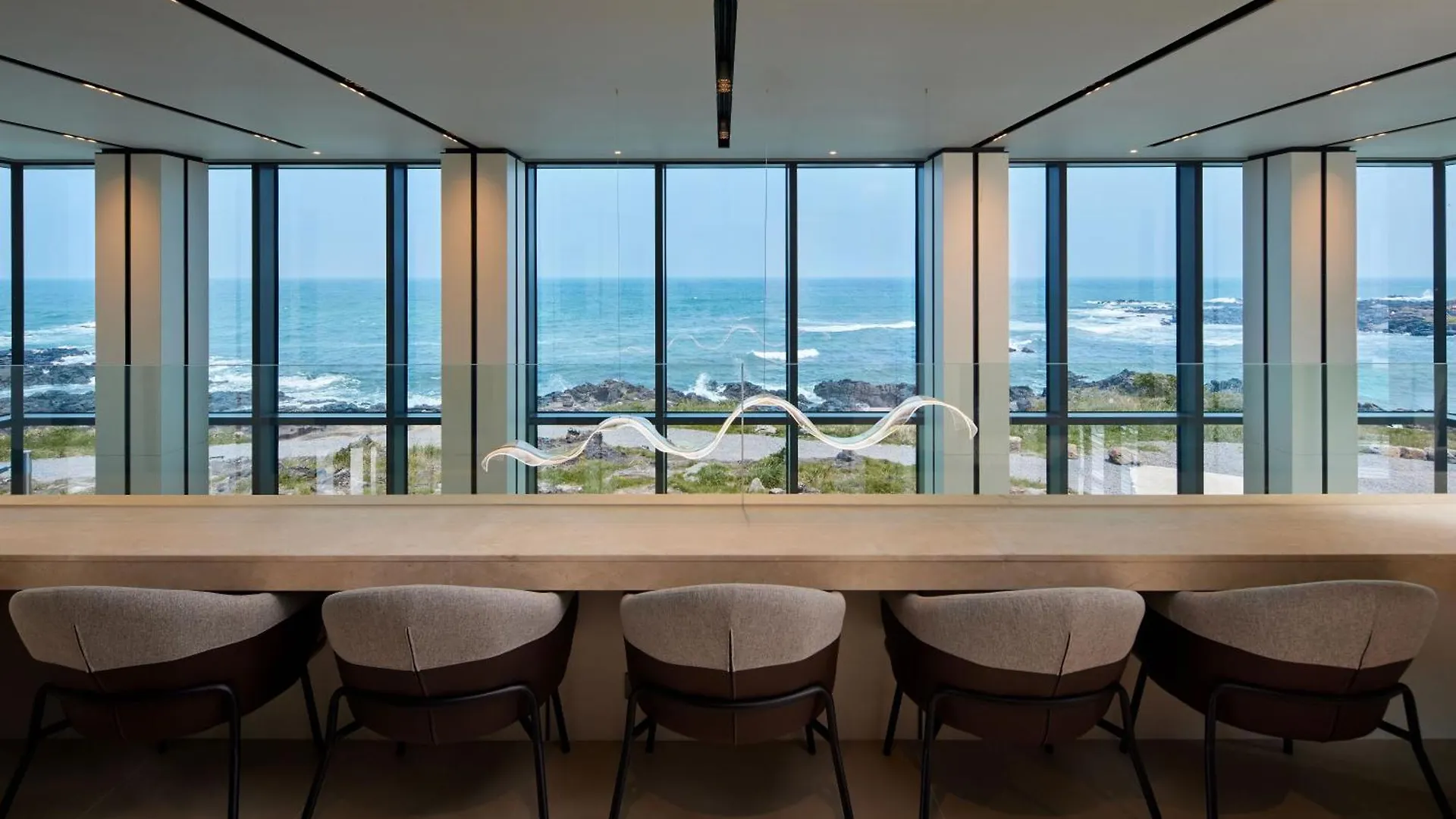 **** Hotel Shilla Stay Plus Iho Tewoo Ocean Front Jeju South Korea