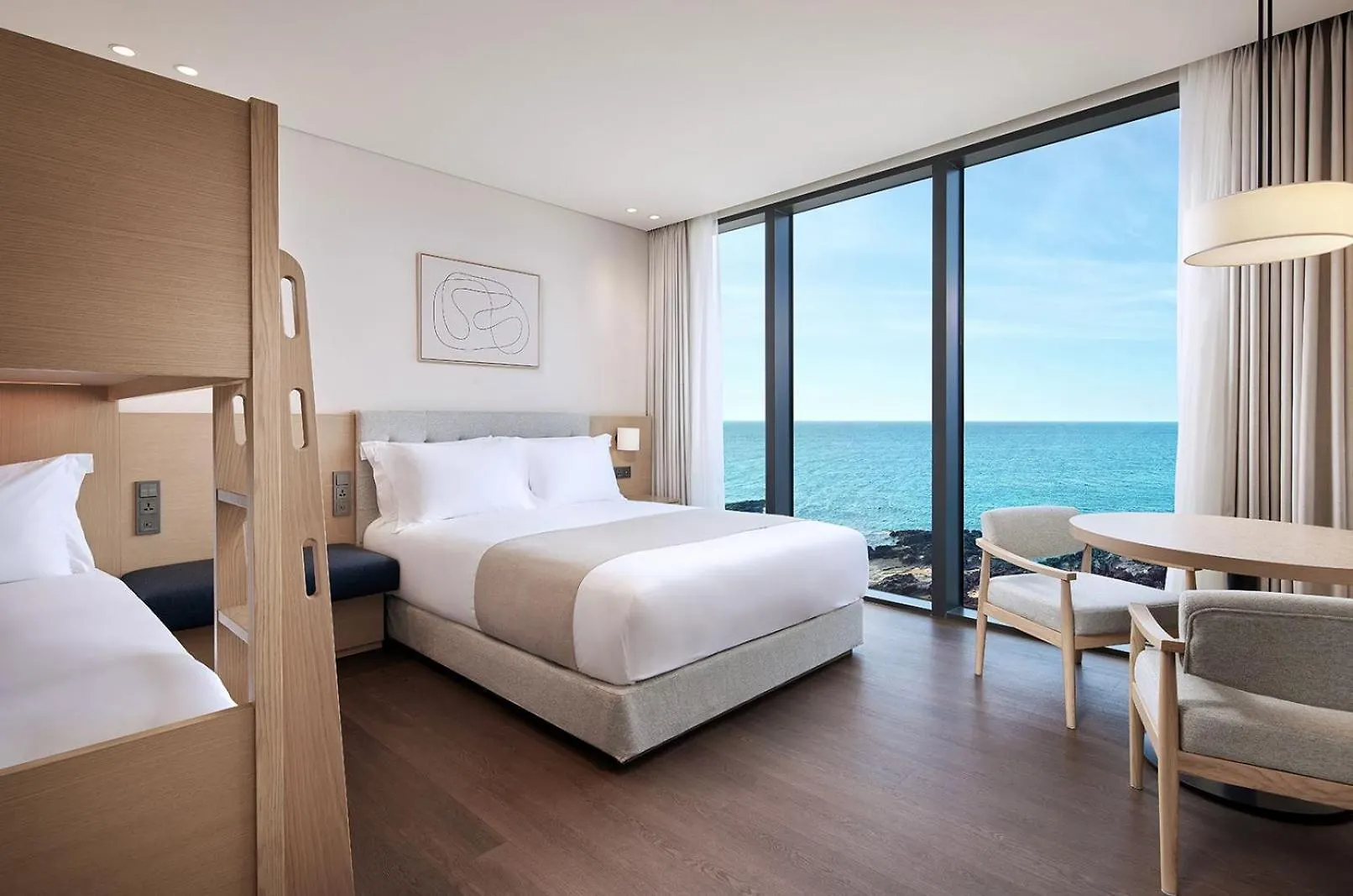 Shilla Stay Plus Iho Tewoo Ocean Front Jeju Hotel